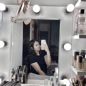 Meet your Posher, Kellie